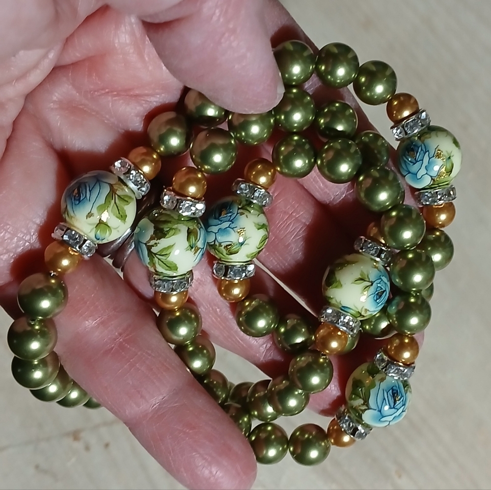 20" Summer Sage Faux Pearl And Floral Tensha Necklace